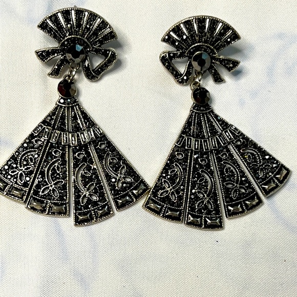 Jewelry - Earrings
